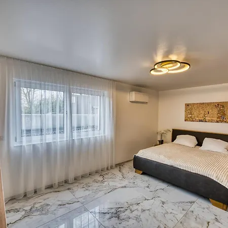 Appartamento Modernes Grosses Zentrumsnah Business Und Urlaub *