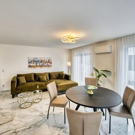 Appartamento Modernes Grosses Zentrumsnah Business Und Urlaub *